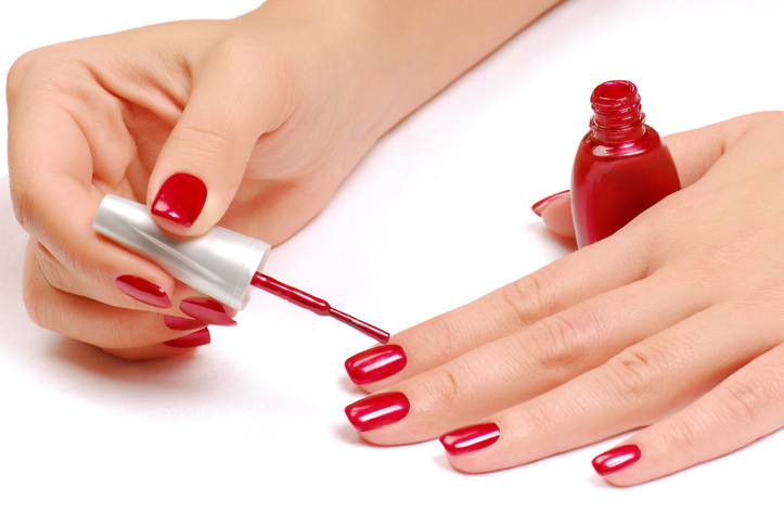 Step by step How to apply nail polish